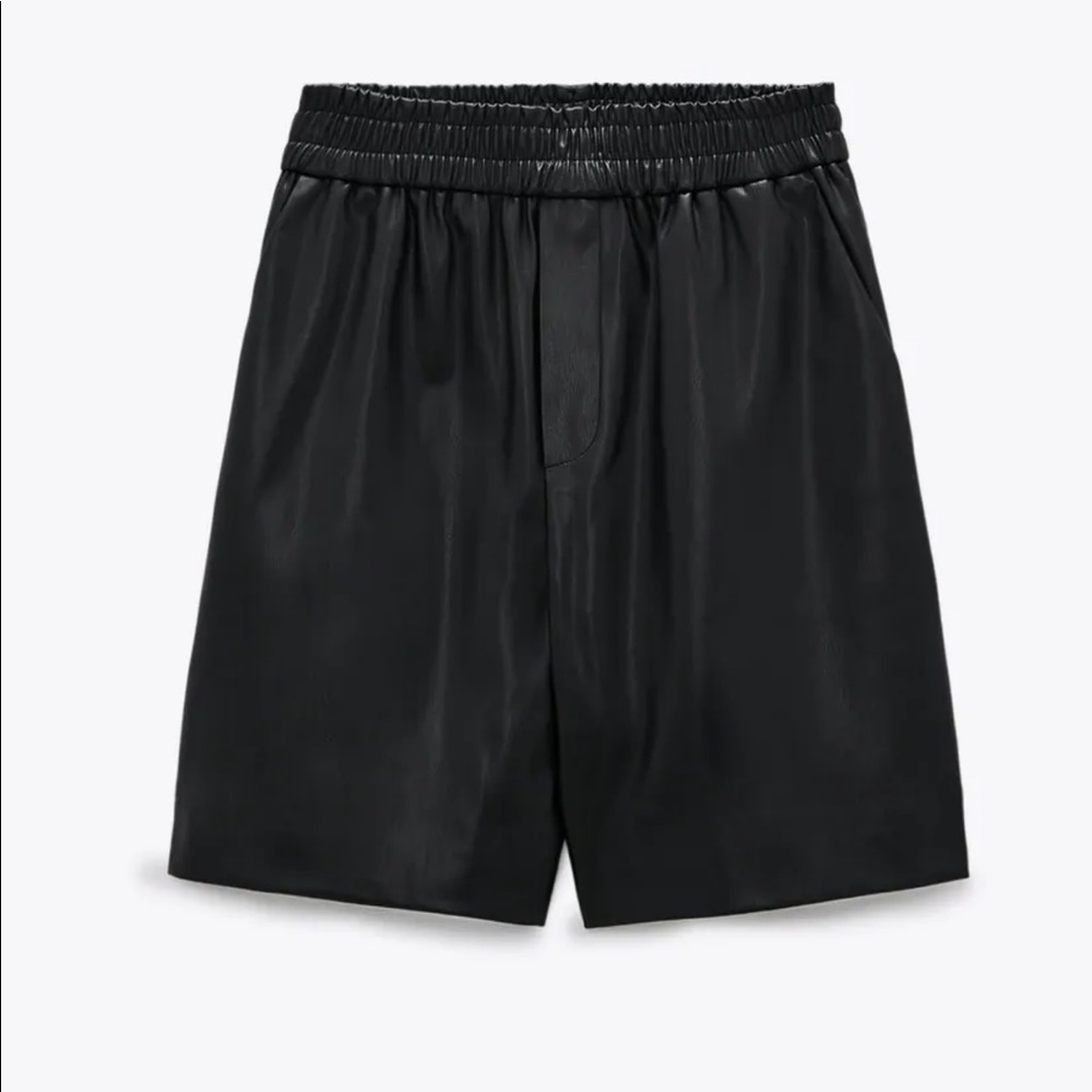 NWT ZARA FAUX LEATHER SHORTS